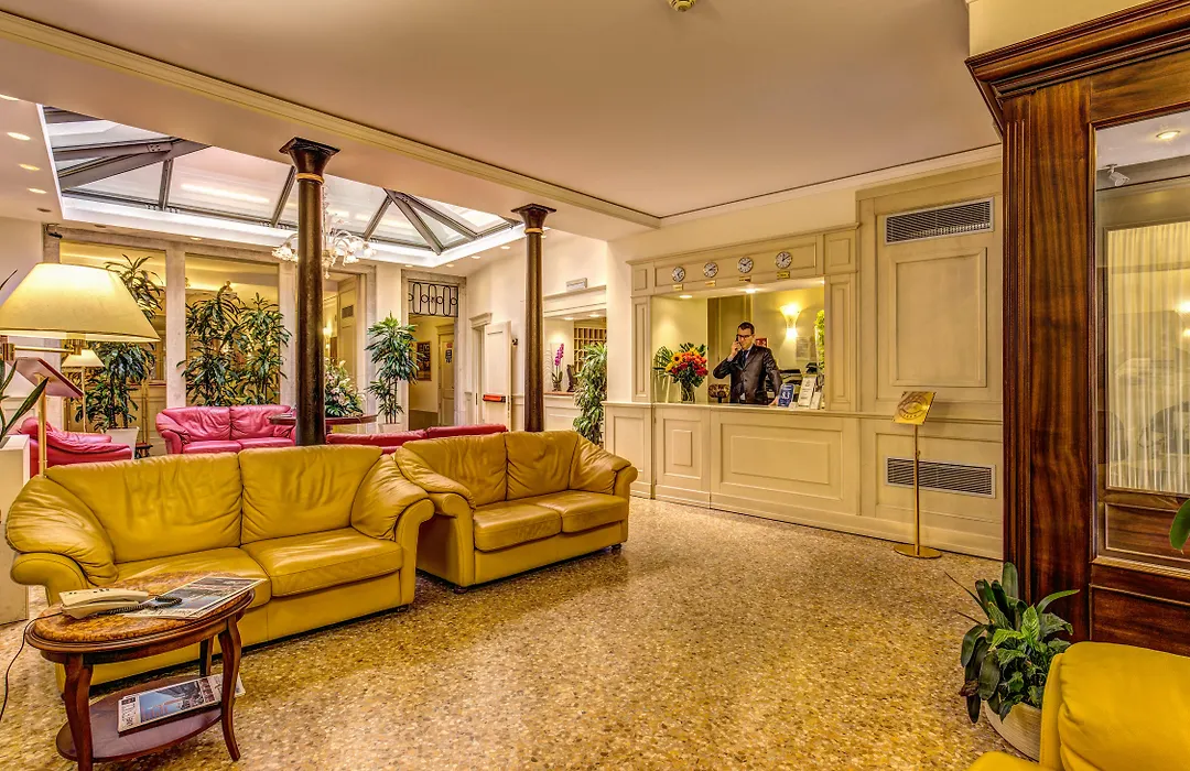 Hotel Bella Venezia-1